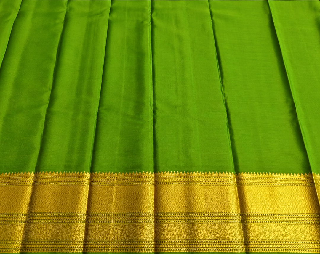 Emerald Green Pure Kanchipuram Silk Saree with Temple Zari Border